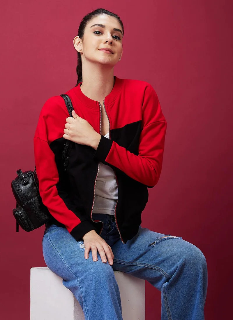 جلو باص بلوزة نسائية مفتوحة من الأمام بلون أسود متعدد الألوان